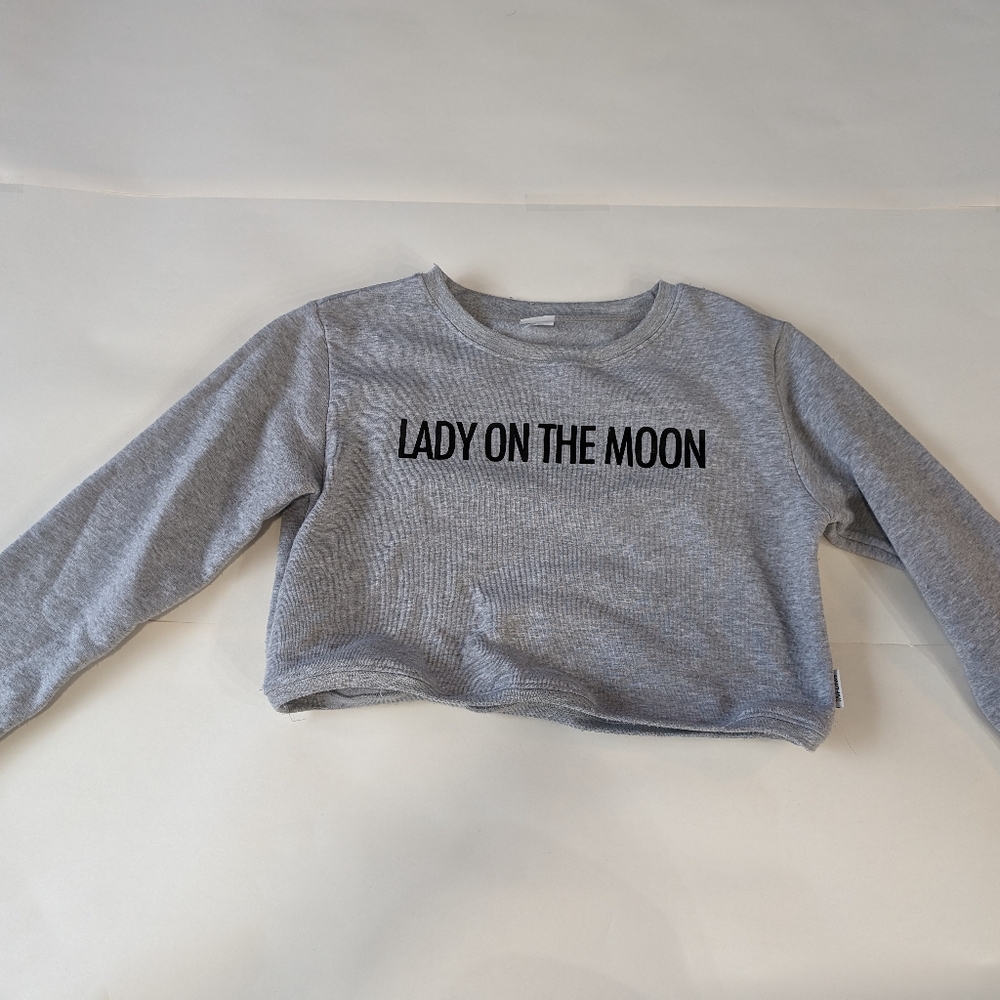Lady on the moon Cropped sweatshirt